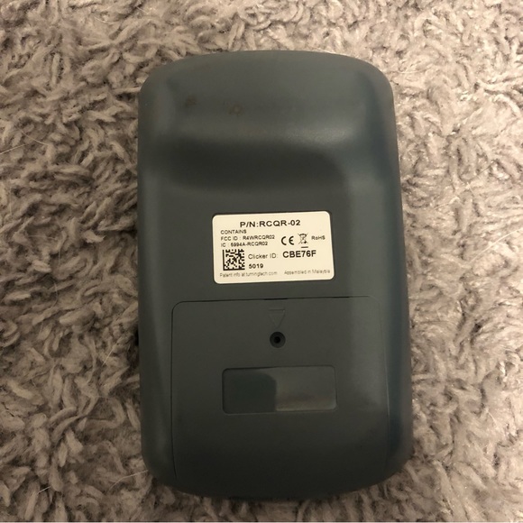 Echo360 QT2 Device - Clicker - Picture 2 of 3